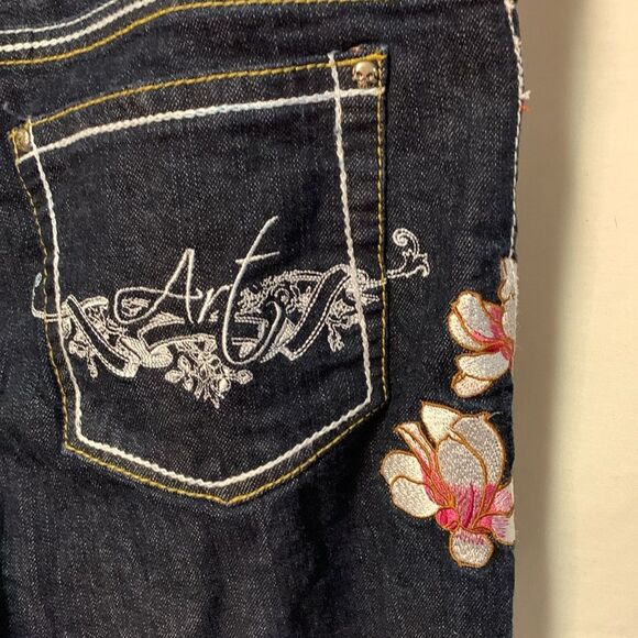 Ruthless Art Vintage Blue Dark Wash Low Rise Embroidered Bootcut Jeans Sz 13/31 - Picture 4 of 16
